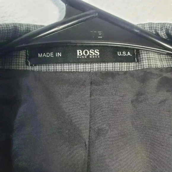 Hugo Boss Mens Made In USA 100% Virgin Wool Gray 2 Buttton Blazer Jacket Sz 46L - Picture 5 of 9